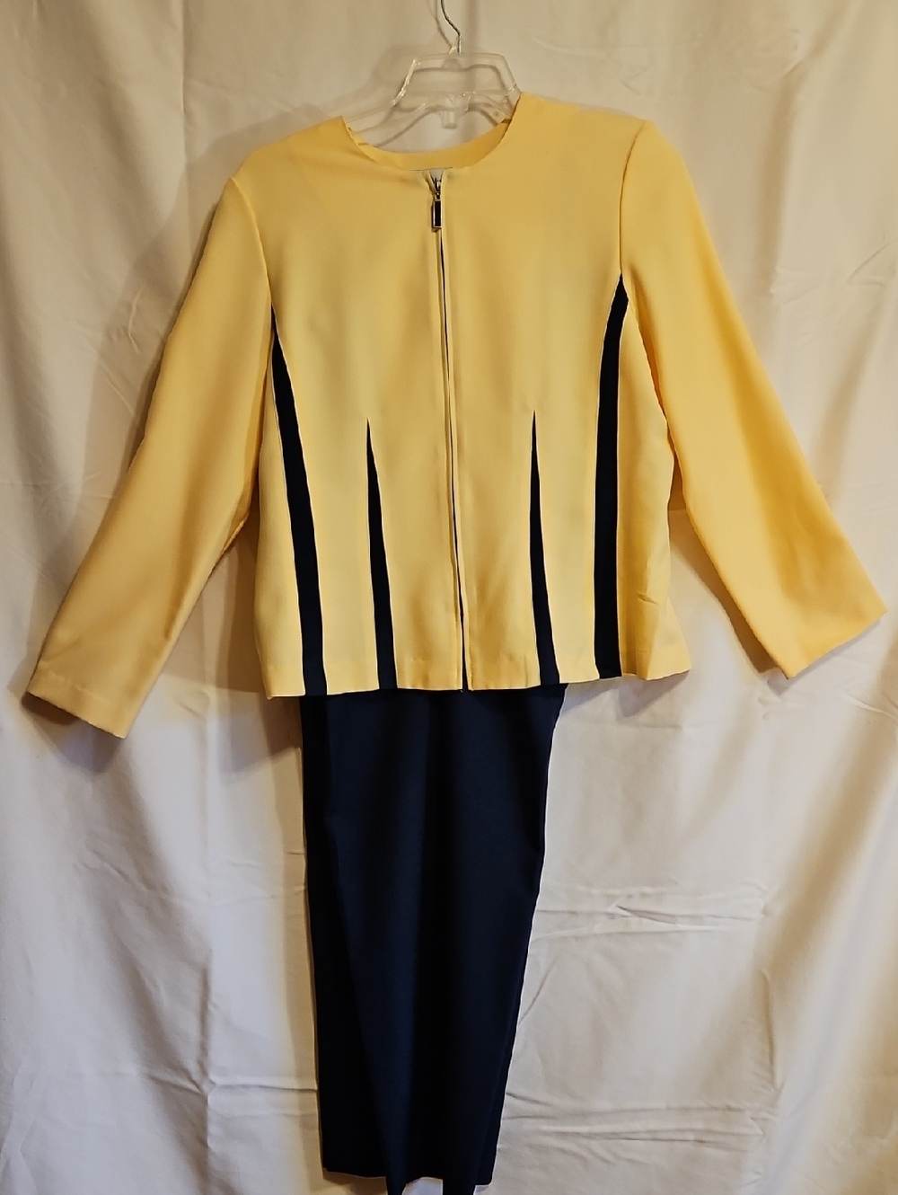 Yellow and Black Contrast Zip-Front Women's Blazer